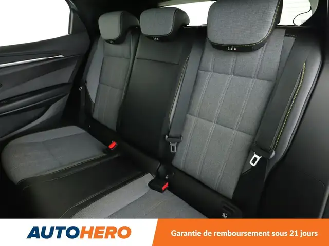 Renault Megane E-Tech view 14