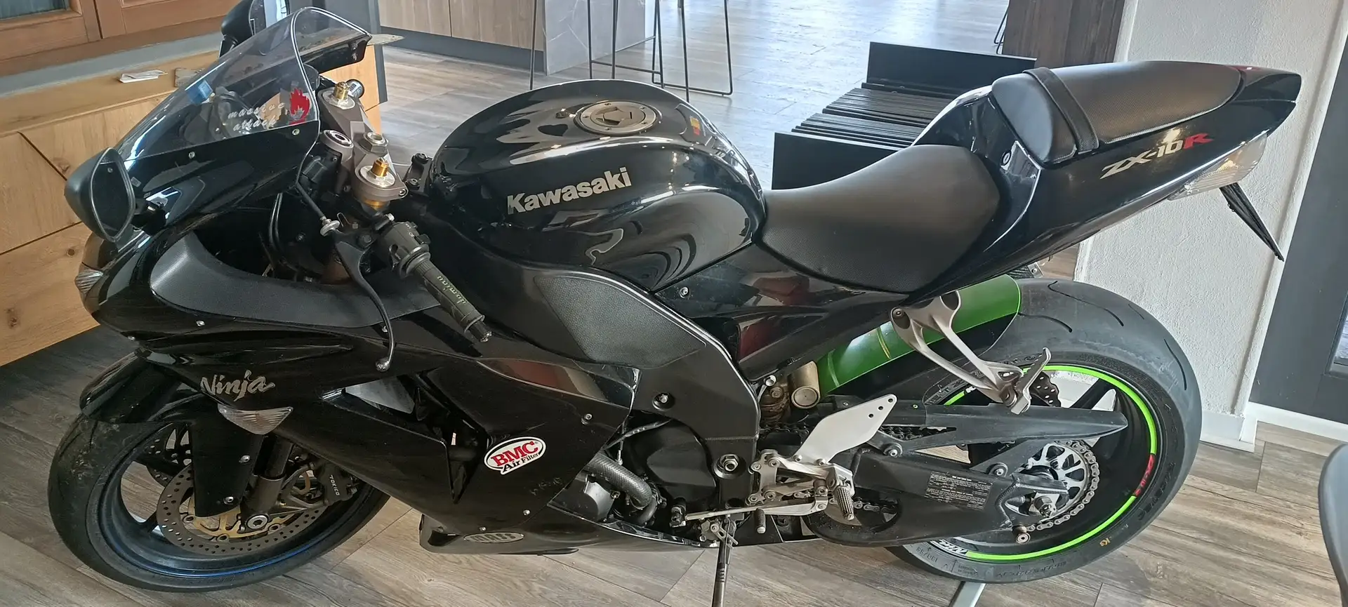 Kawasaki Ninja ZX-10R Fekete - 2