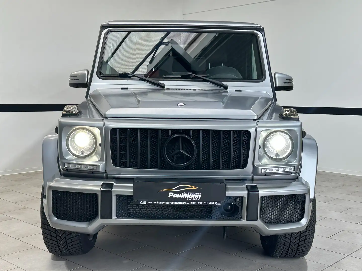Mercedes-Benz G 63 AMG SPEEDSHIFT 7G-T Navi*Leder*Xenon*Carbon*RearSeat* Grau - 2