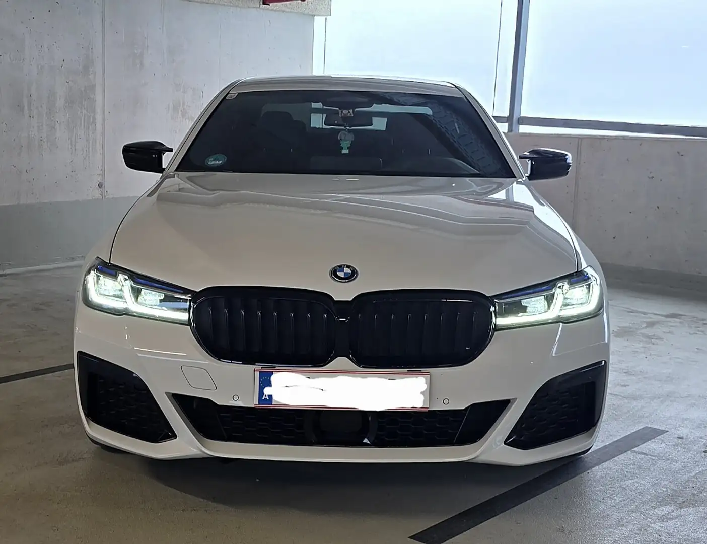 BMW 530 e PHEV Aut. Weiß - 2