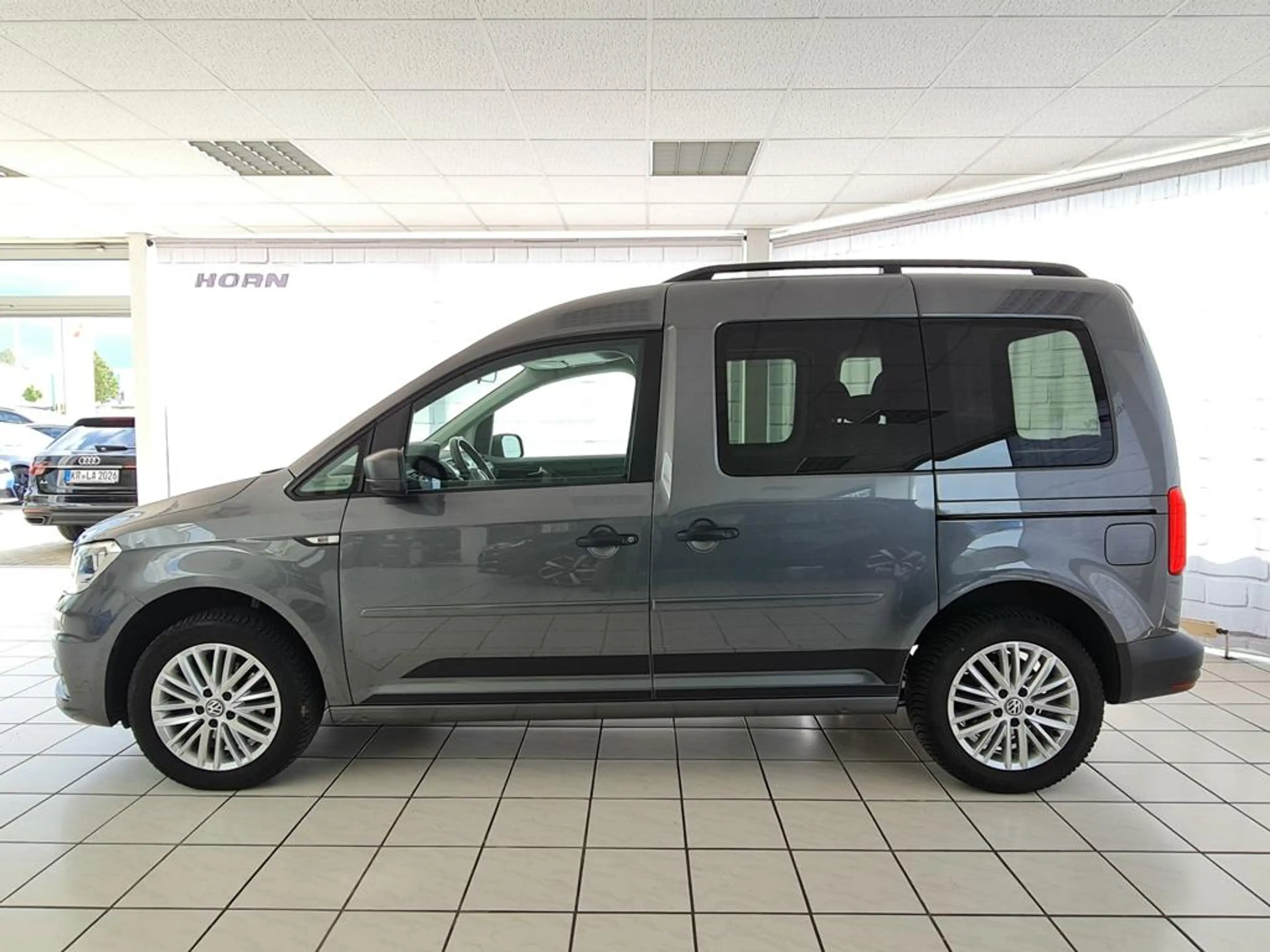 Volkswagen Caddy BMT, Sitzheizung, Tempomat, Kamera, AppConnect — photo 4