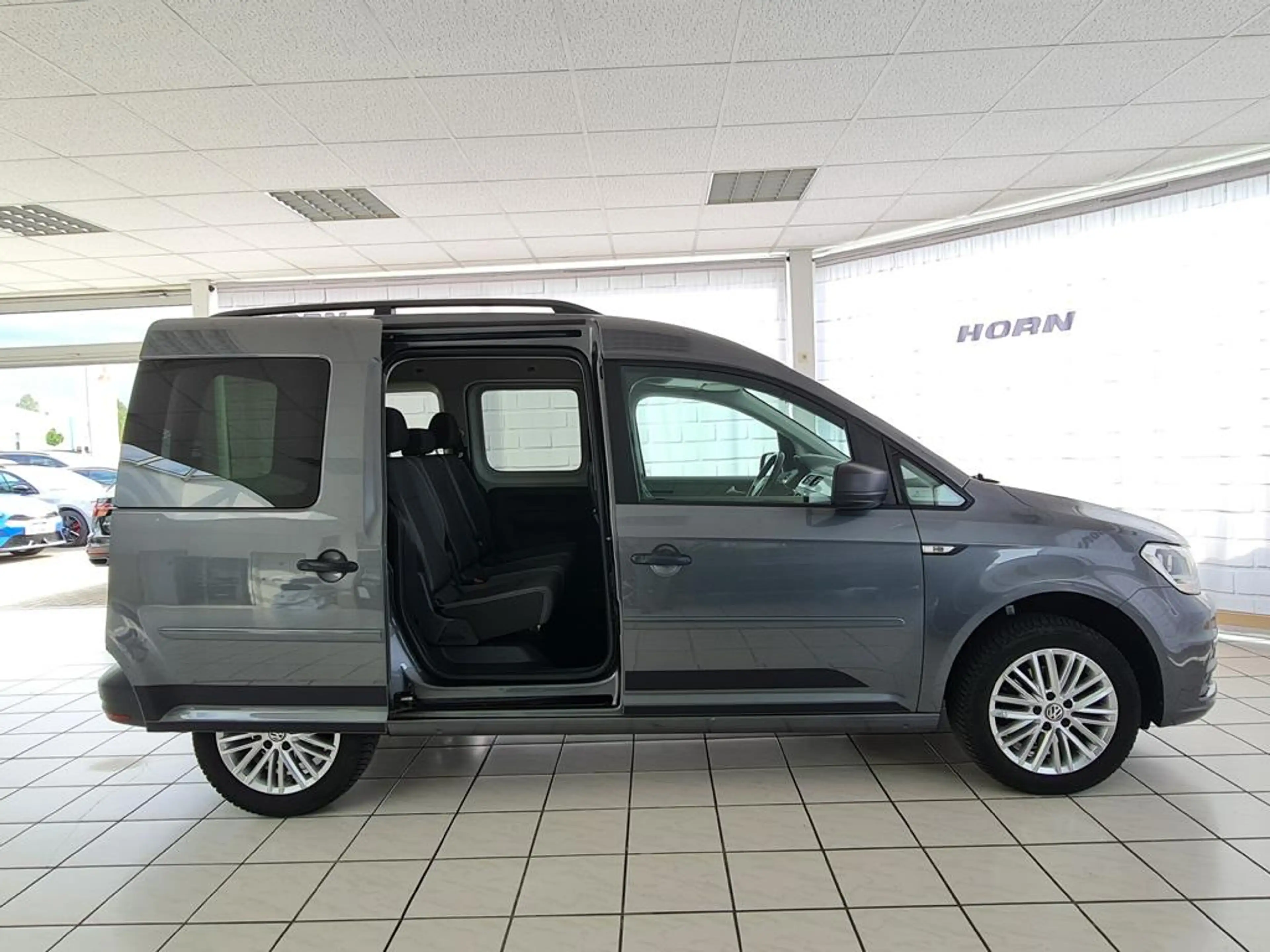 Volkswagen Caddy BMT, Sitzheizung, Tempomat, Kamera, AppConnect — photo 7