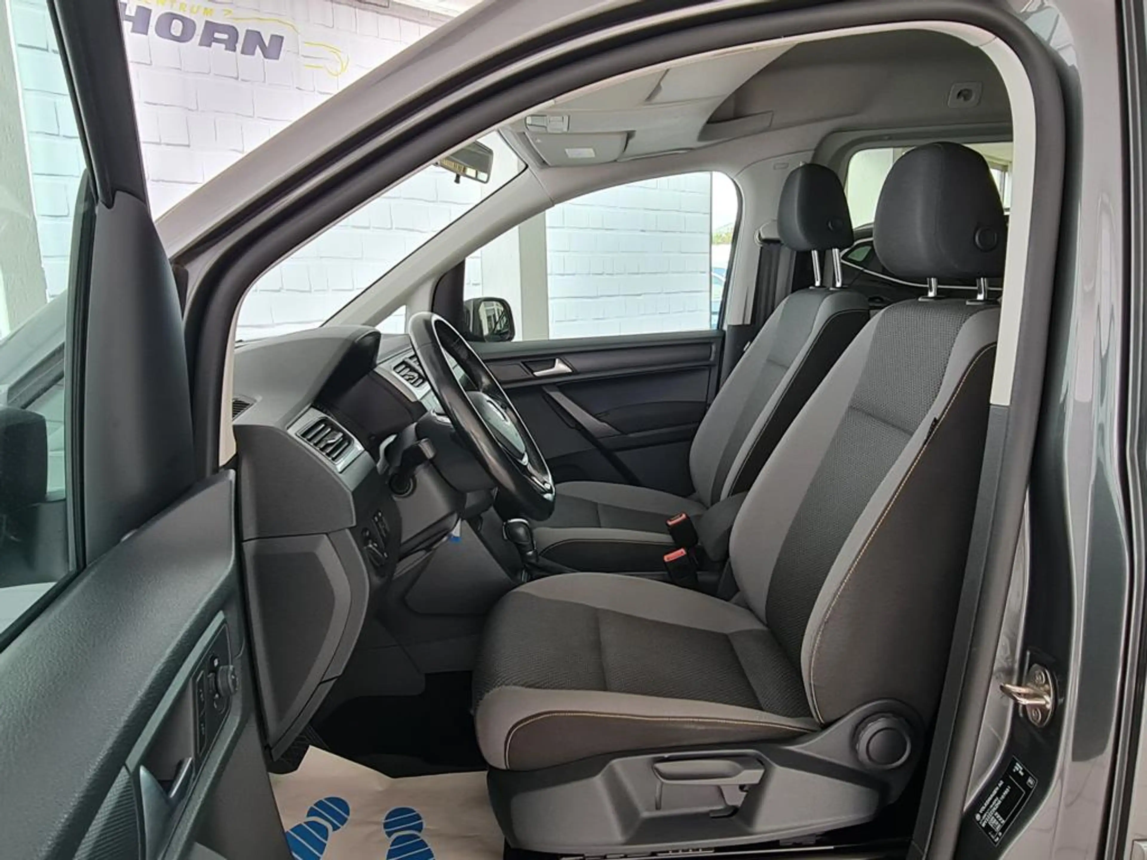 Volkswagen Caddy BMT, Sitzheizung, Tempomat, Kamera, AppConnect — photo 12
