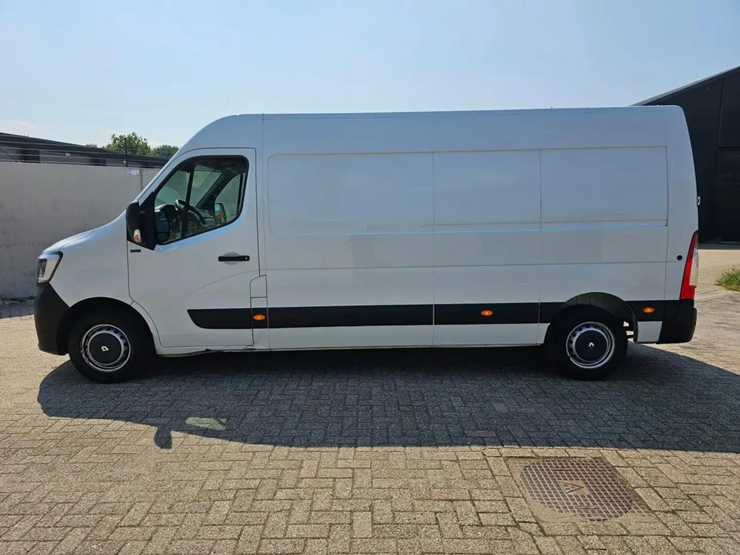 Renault Master T35 2.3 dCi 135 L3H2 Apk,Nap,Airco,trekhaak Wit - 2