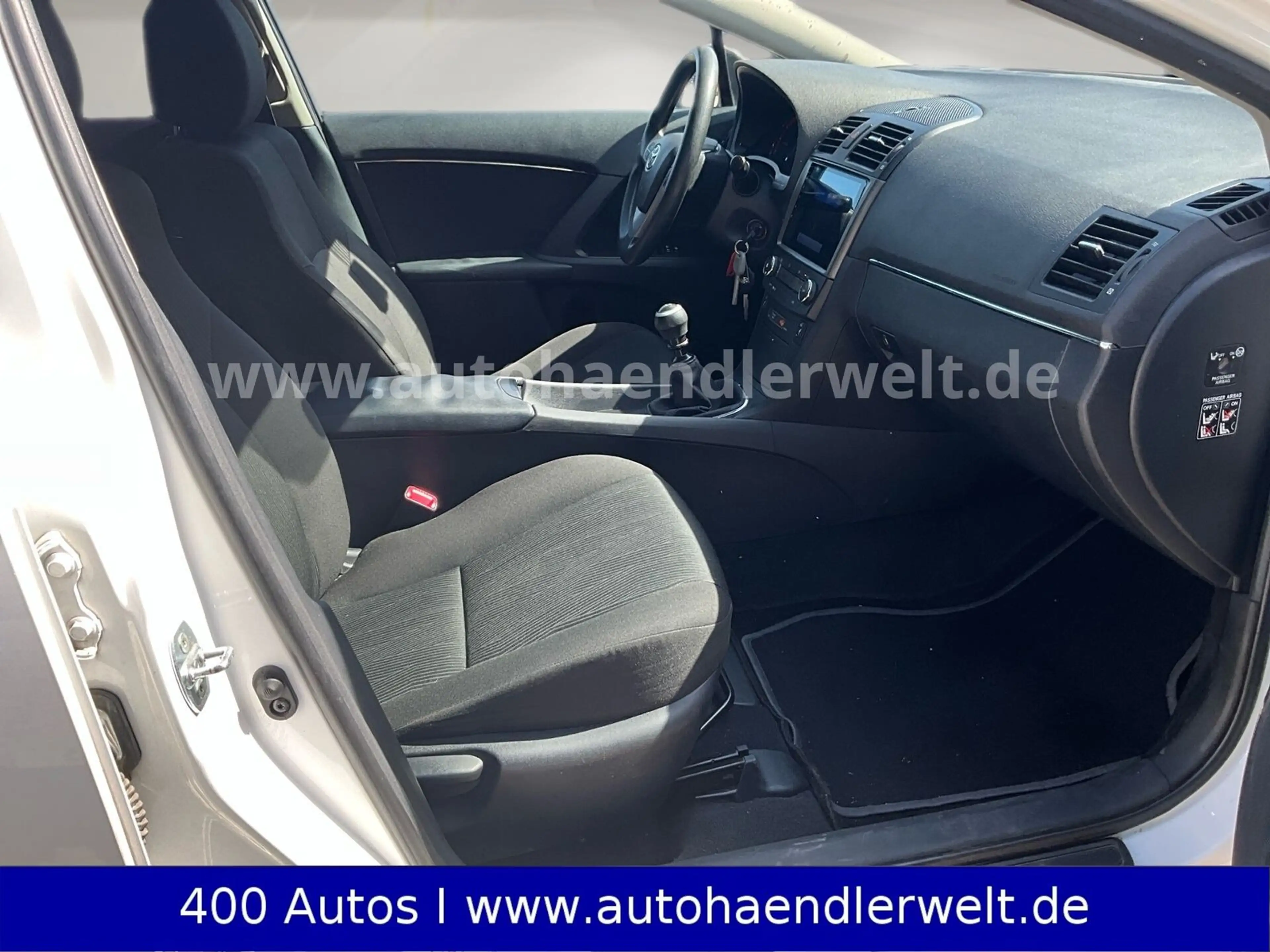 Toyota Avensis Kombi 1.6 Edition Xenon Alu — photo 13