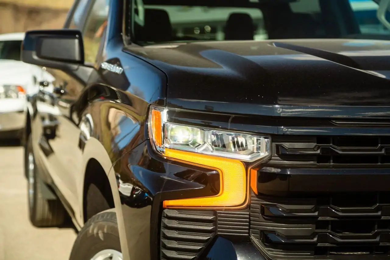 Chevrolet Silverado 1500 снимка Chevrolet Silverado 1500