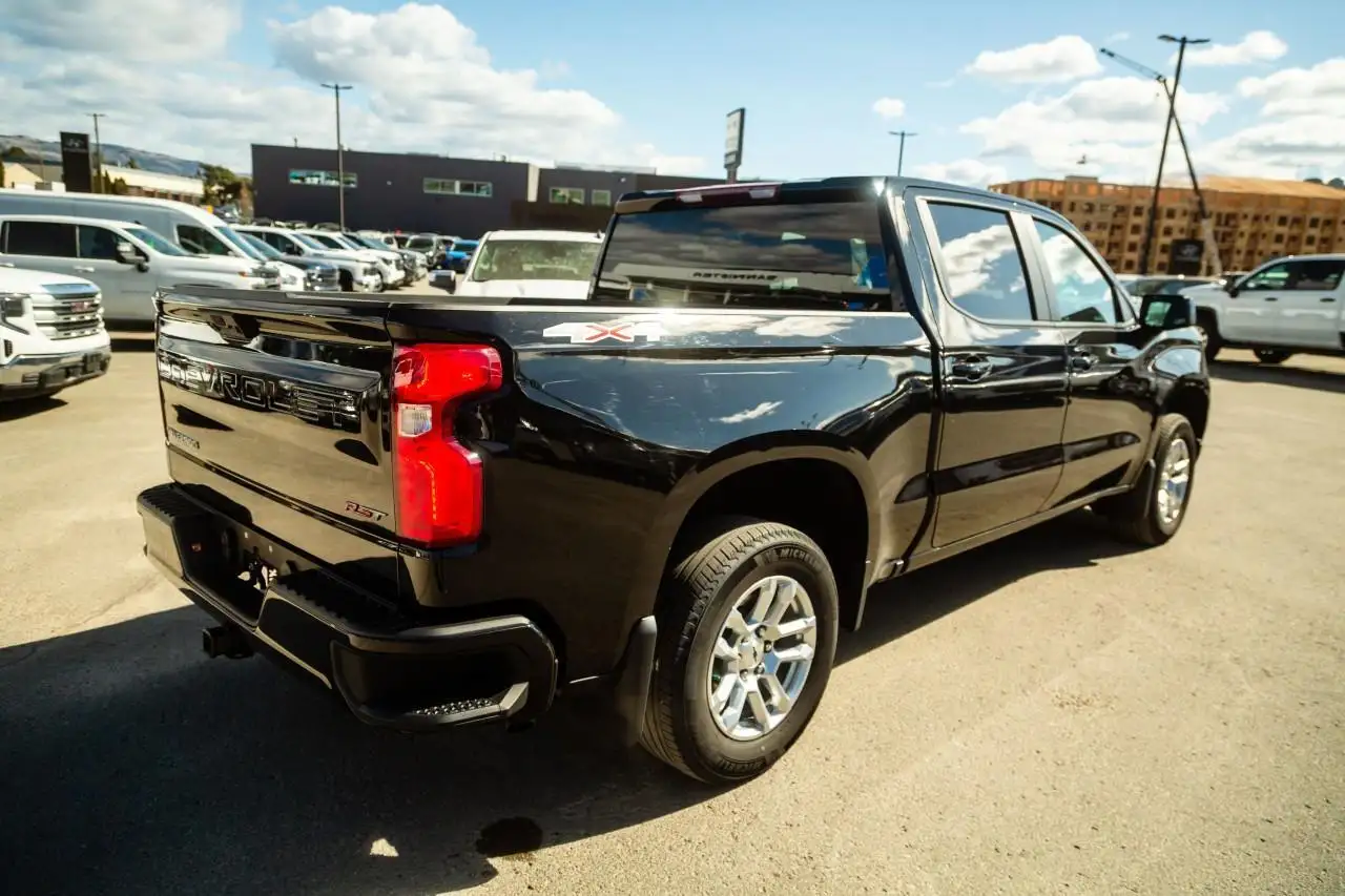 Chevrolet Silverado 1500 снимка Chevrolet Silverado 1500