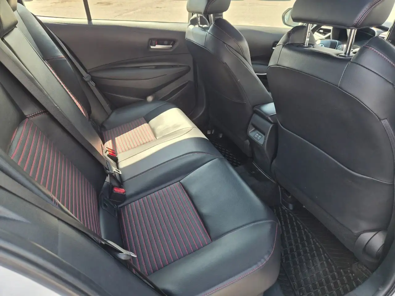 Toyota Corolla снимка Toyota Corolla