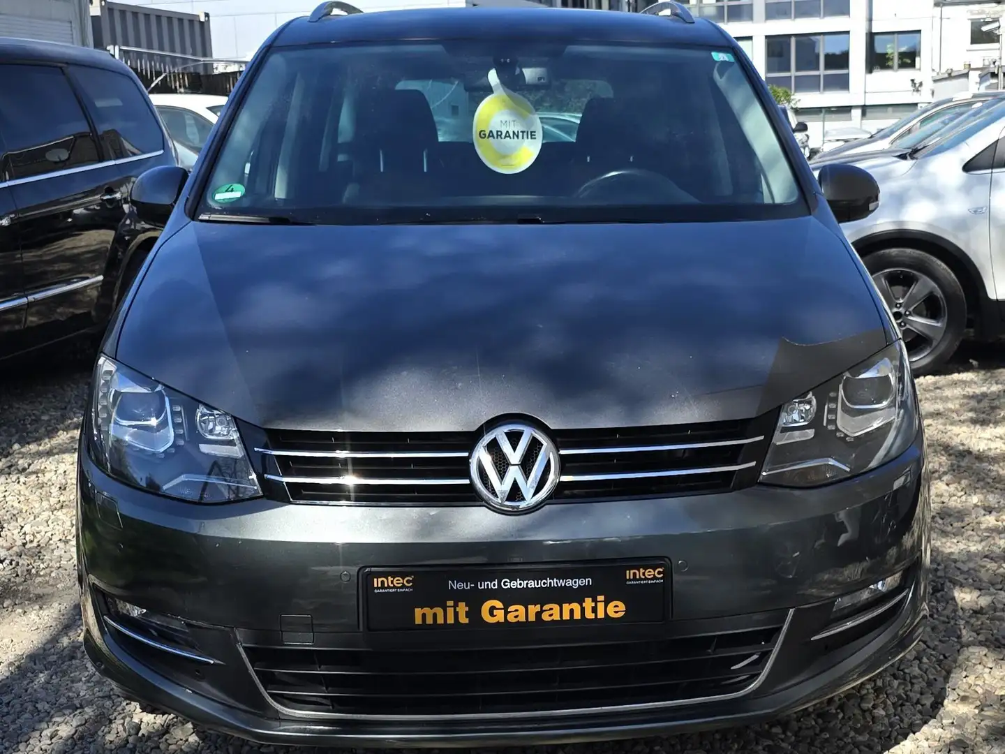 Volkswagen Sharan Highline BMT Grau - 2