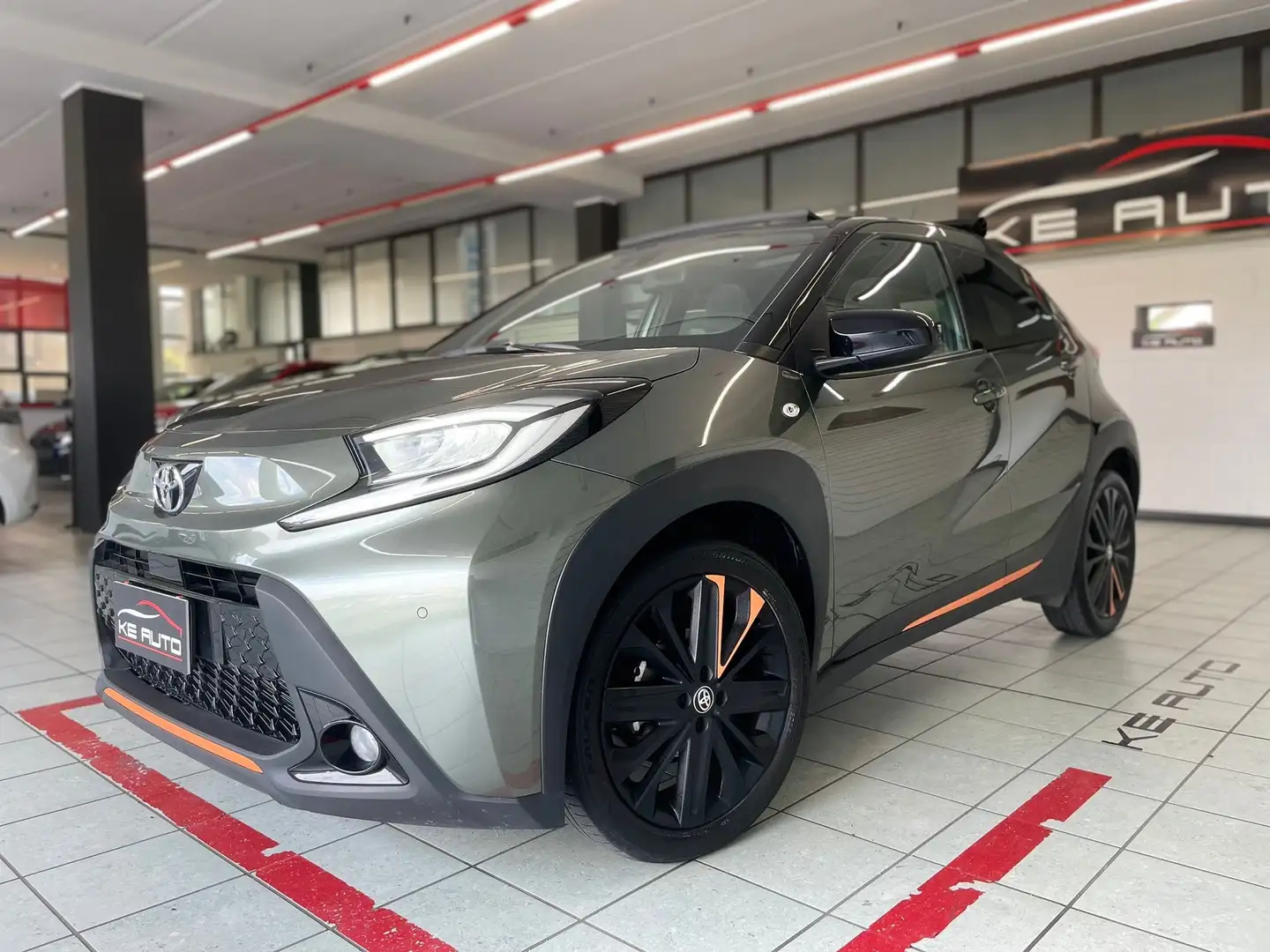 Toyota Aygo Aygo X 1.0 Limited Air 72cv Gris - 1