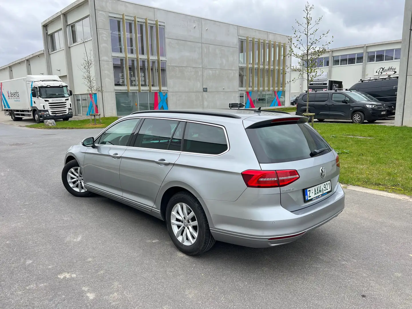Volkswagen Passat Variant 1.4 TSI Highline !! ** 1 Eigenaar ** !! Grijs - 2