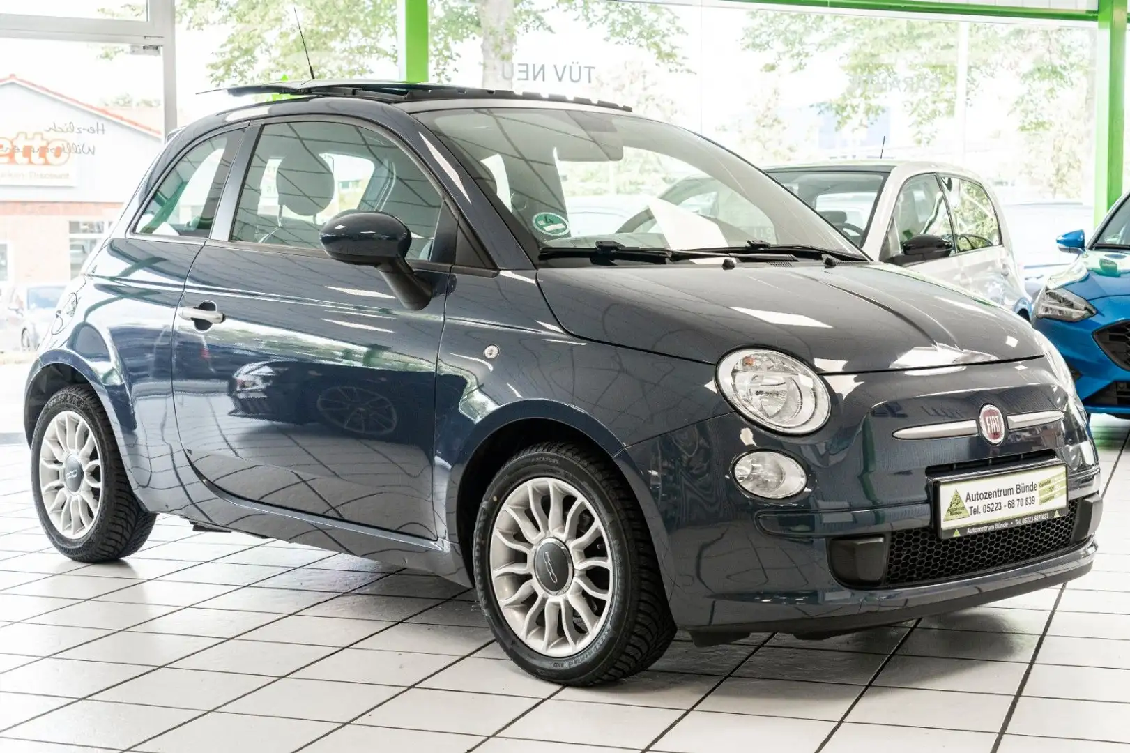 Fiat 500 Benzin 0.9 Twin Air Plus Panoramaglasdach Blau - 2