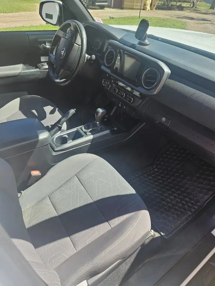 Toyota Tacoma снимка Toyota Tacoma