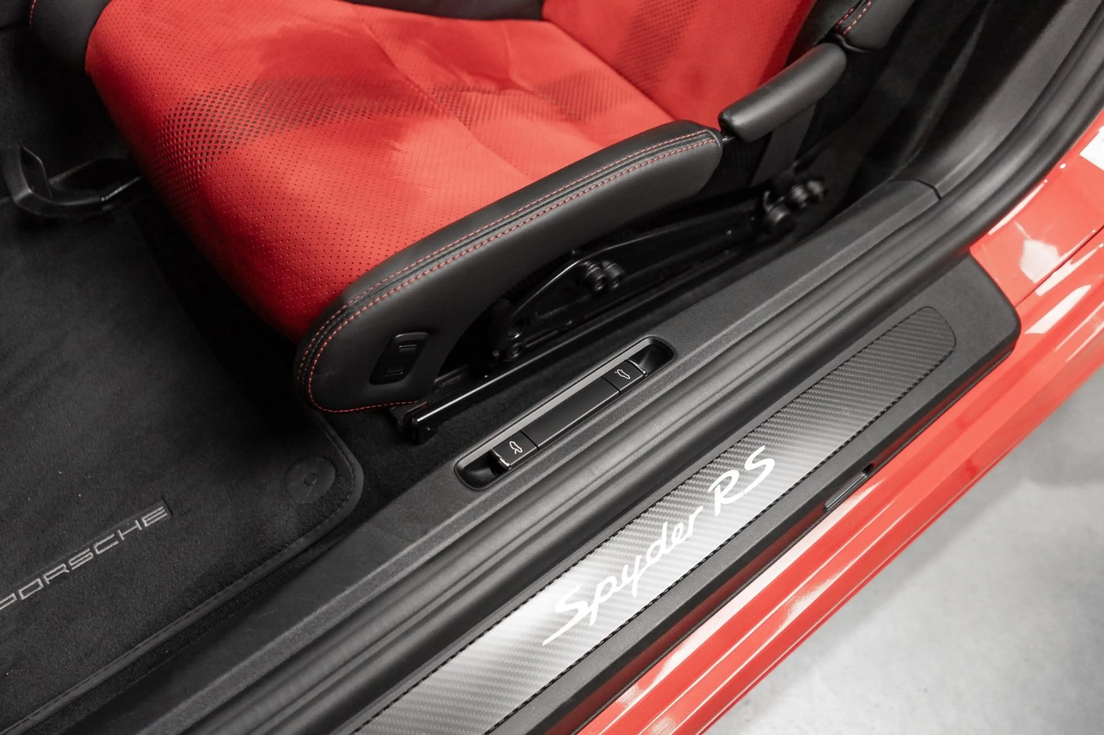 Porsche Boxster 718 Boxster Spyder RS°LIFT°WEISSACH°APPROVED° — photo 15