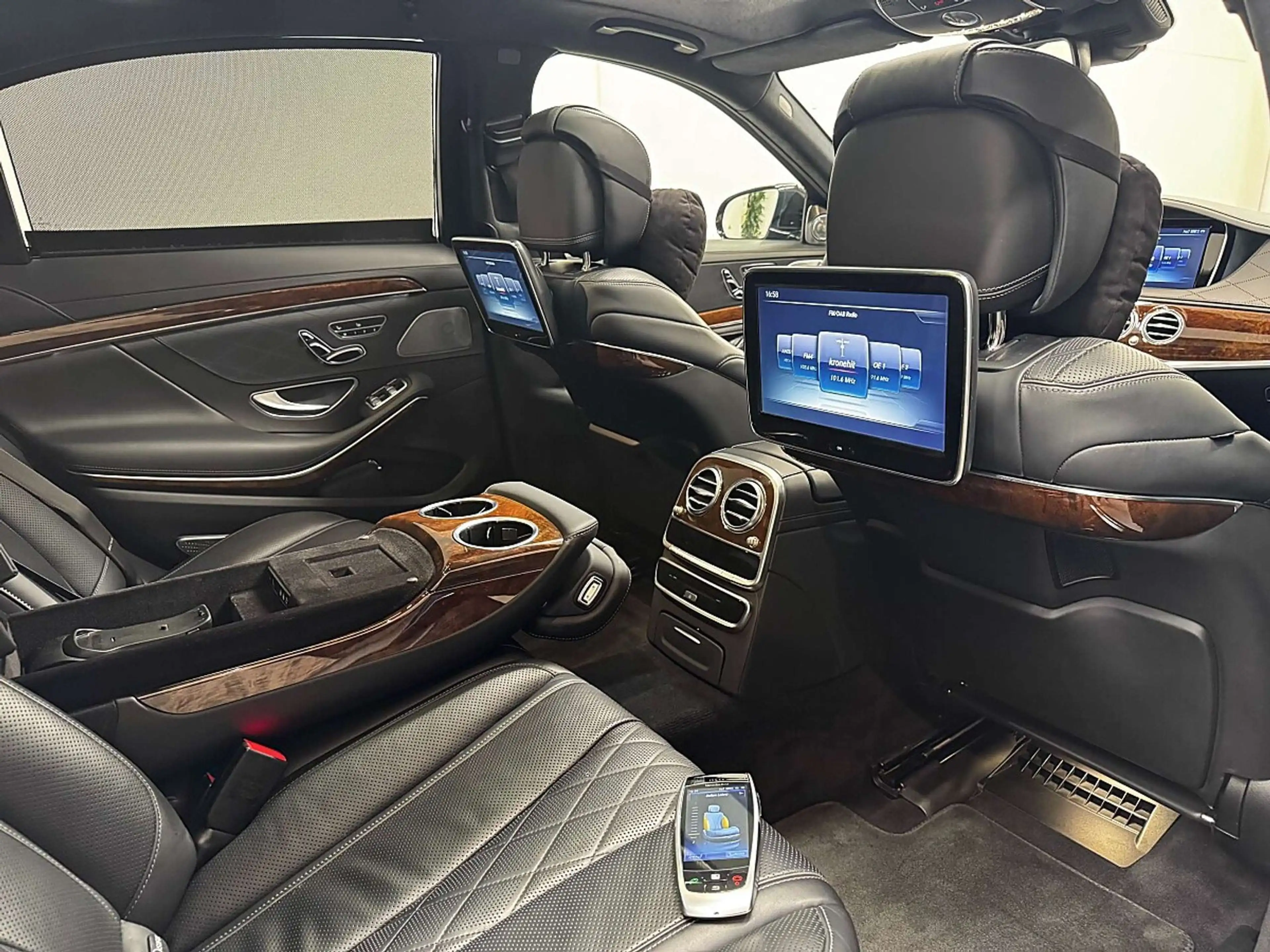 Mercedes-Benz S 350 BlueTEC lang Aut. AMG-LINE/ CHAFFEUR-PAKET/ EXK... — photo 44