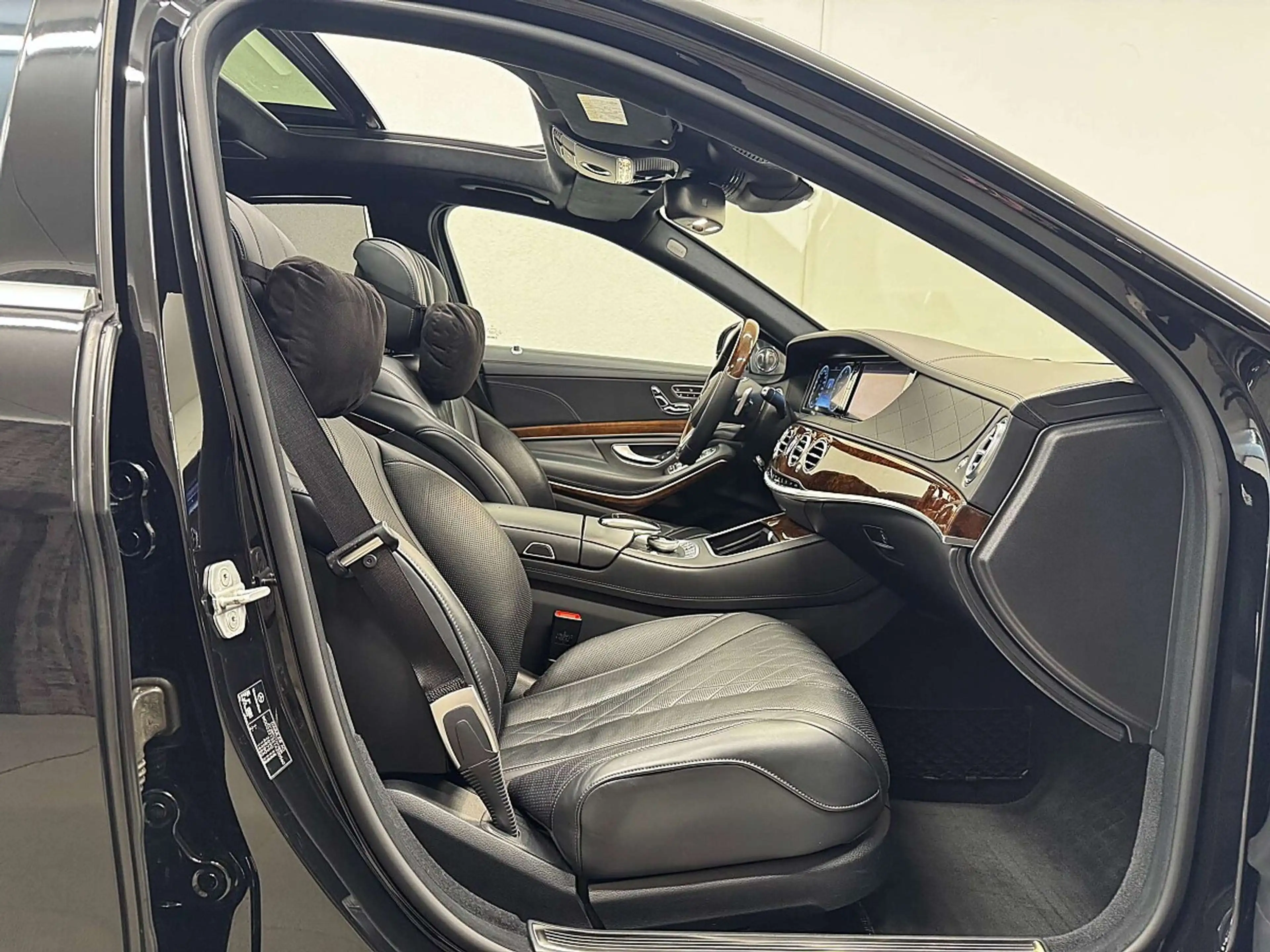 Mercedes-Benz S 350 BlueTEC lang Aut. AMG-LINE/ CHAFFEUR-PAKET/ EXK... — photo 45