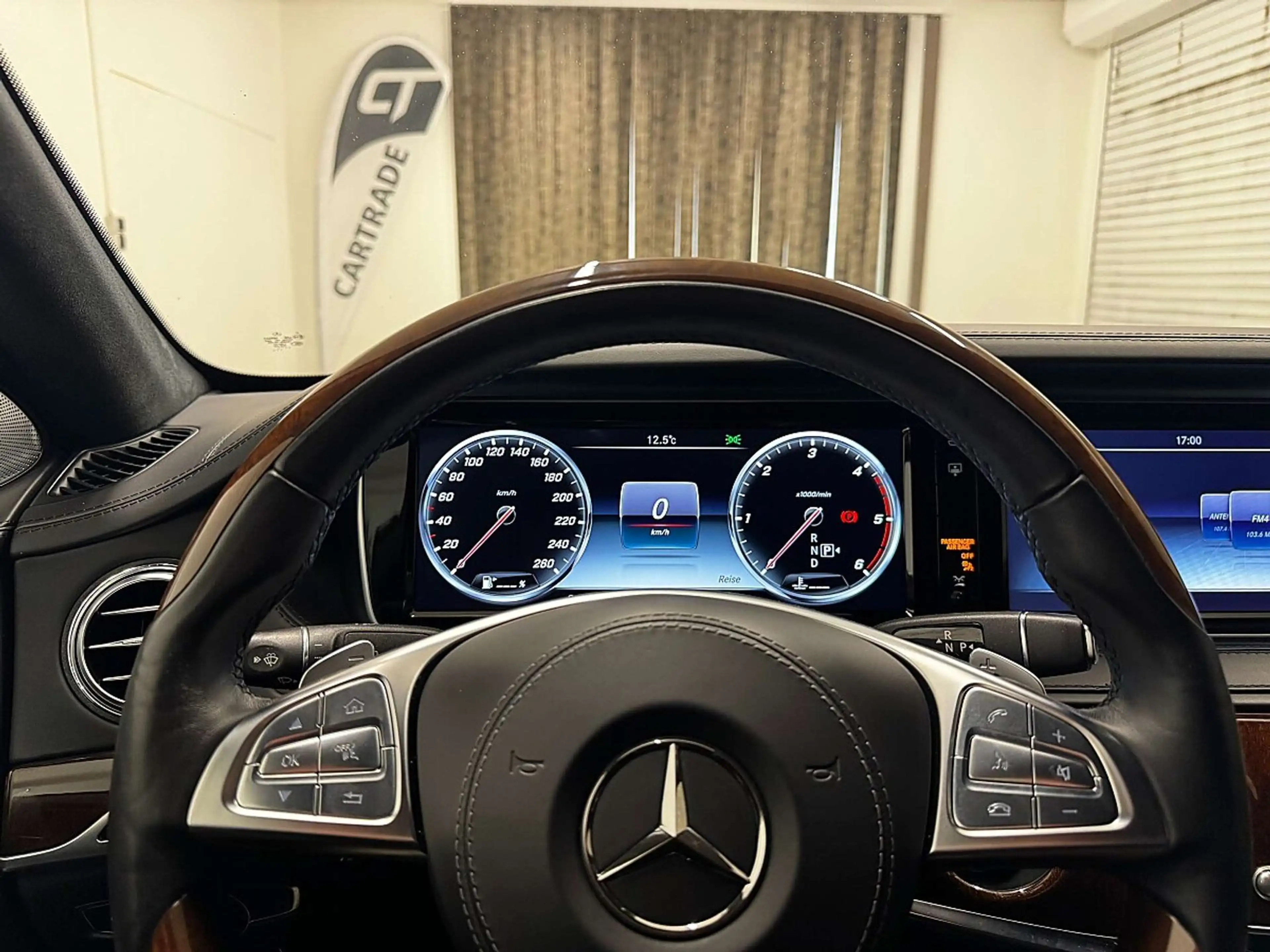 Mercedes-Benz S 350 BlueTEC lang Aut. AMG-LINE/ CHAFFEUR-PAKET/ EXK... — photo 20