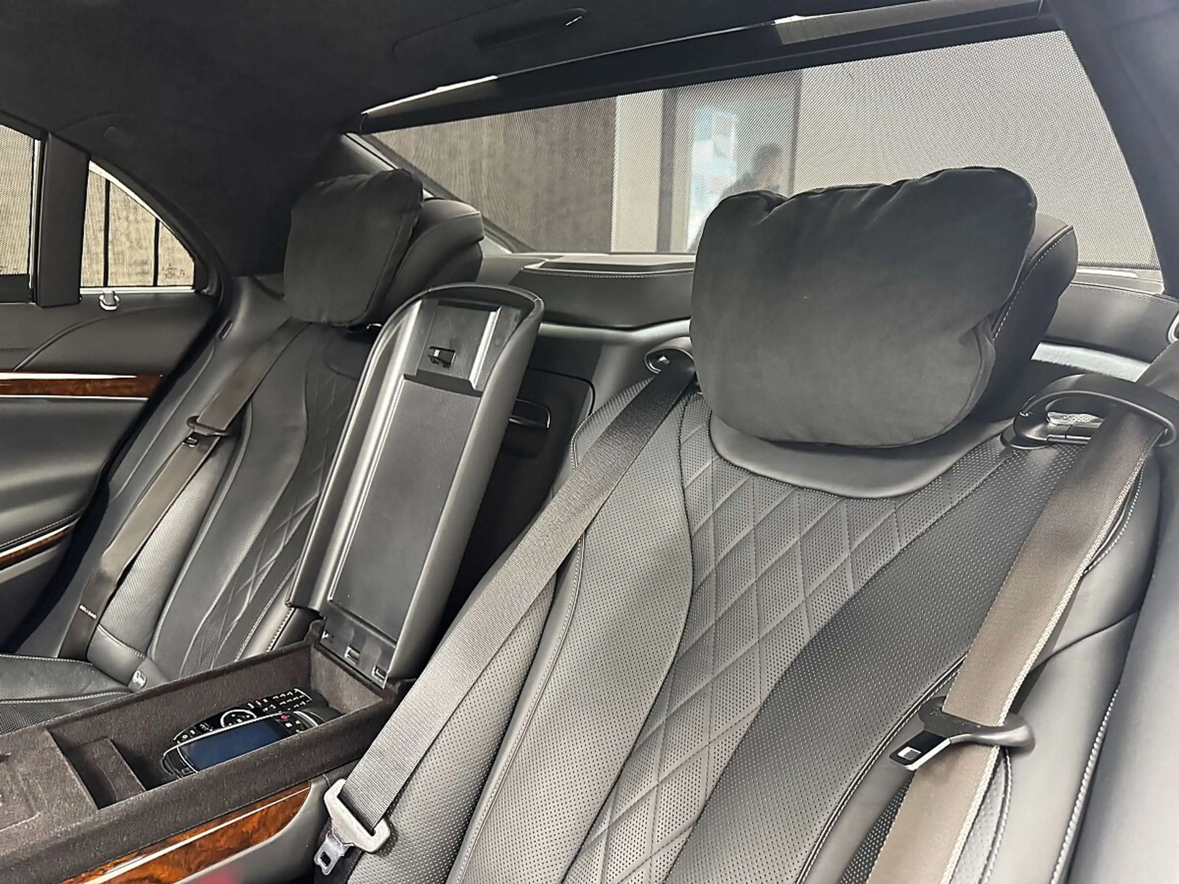 Mercedes-Benz S 350 BlueTEC lang Aut. AMG-LINE/ CHAFFEUR-PAKET/ EXK... — photo 14