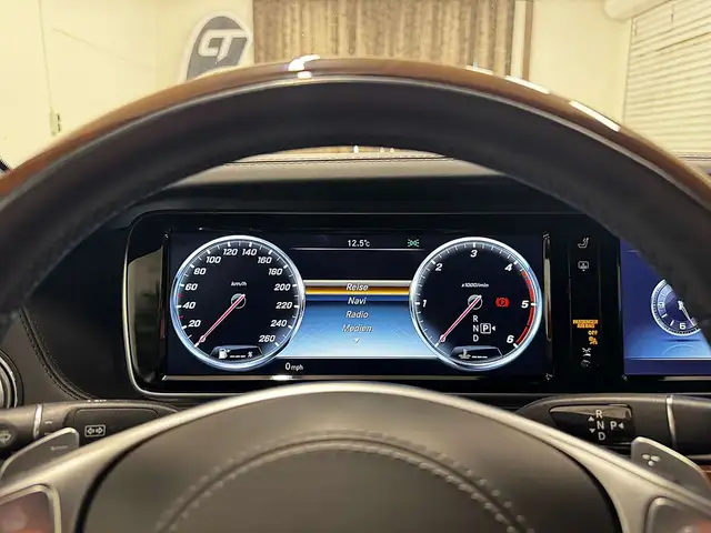 Mercedes-Benz S Class view 22