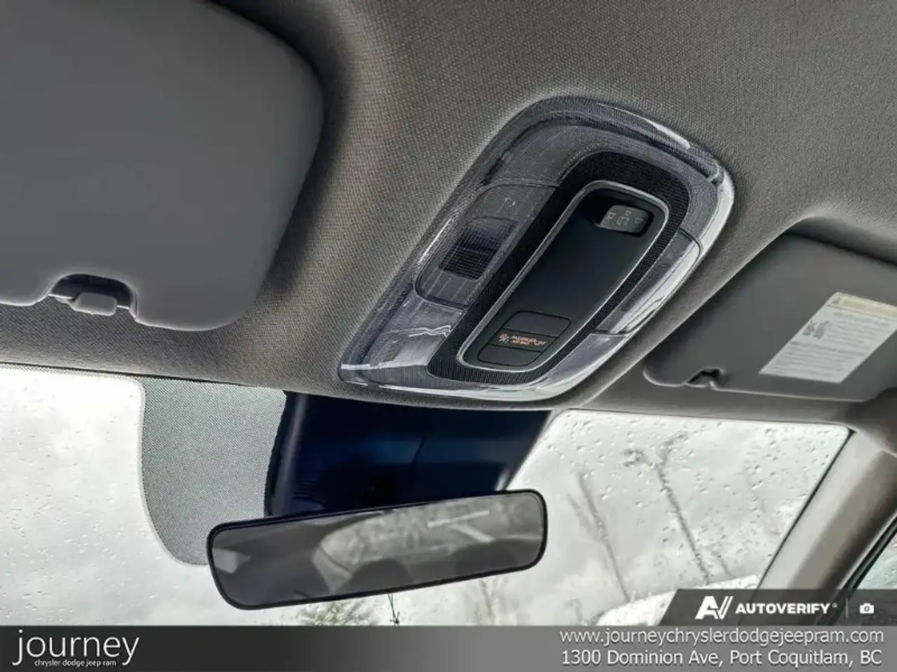 Hyundai ELANTRA photo Hyundai ELANTRA
