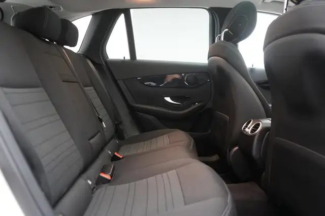 Mercedes-Benz GLC view 8