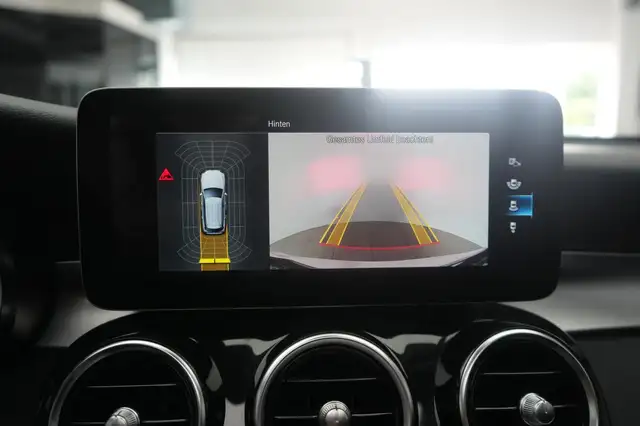 Mercedes-Benz GLC view 15