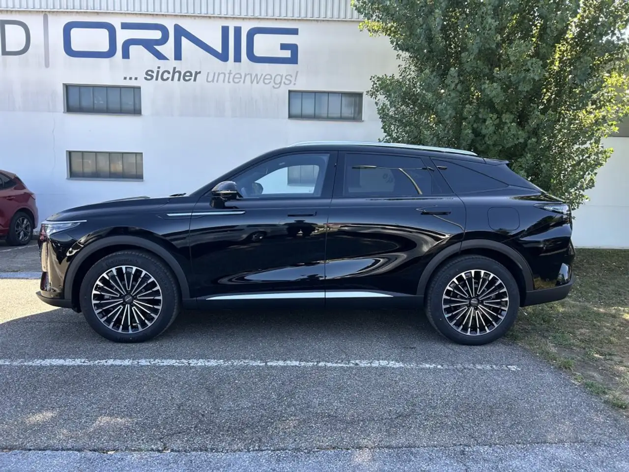 OMODA 9