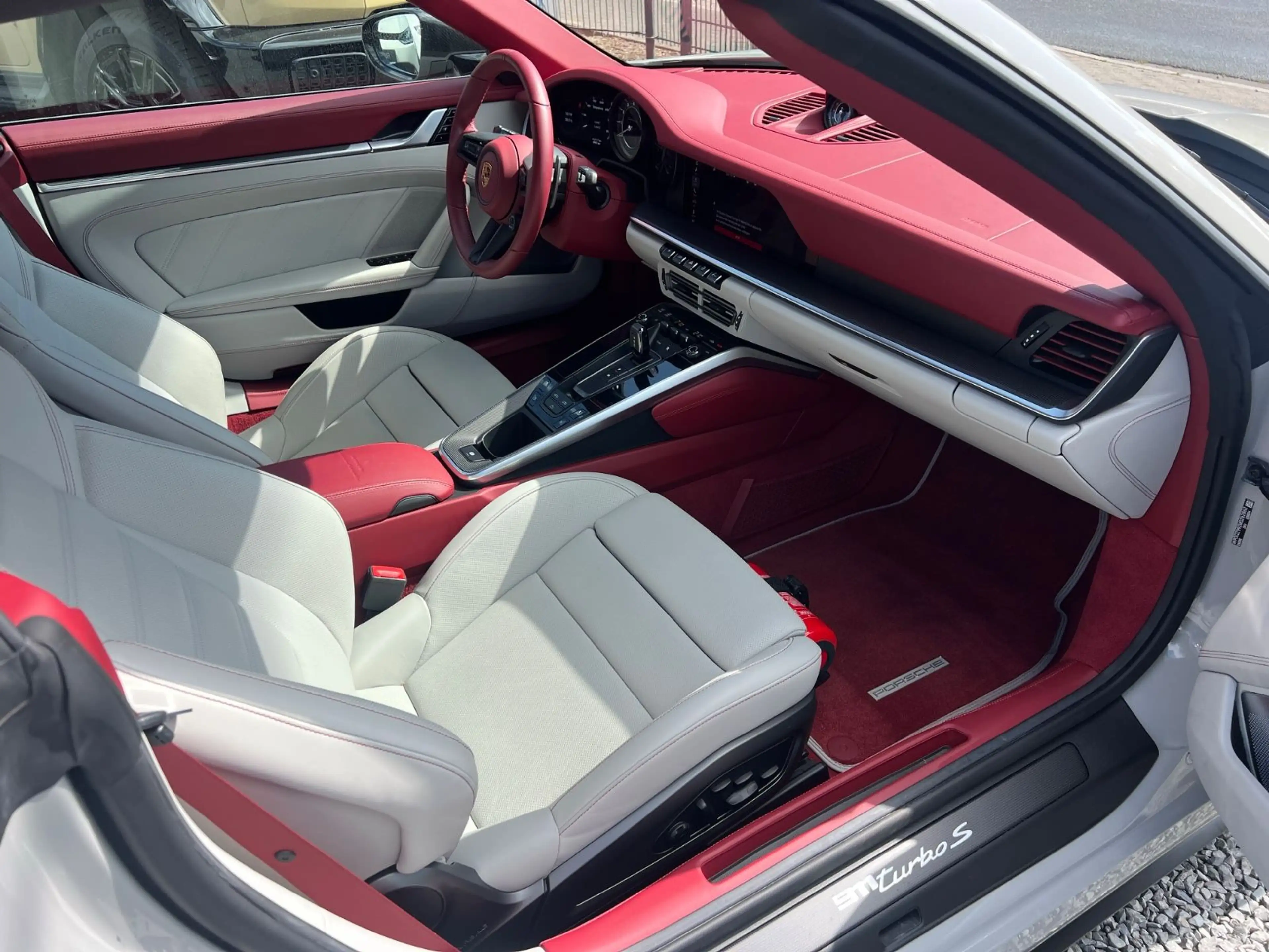 Porsche 992 911 Turbo S+M-LED+NAV+BURMESTER+1 HAND+APPROVED+ — photo 12