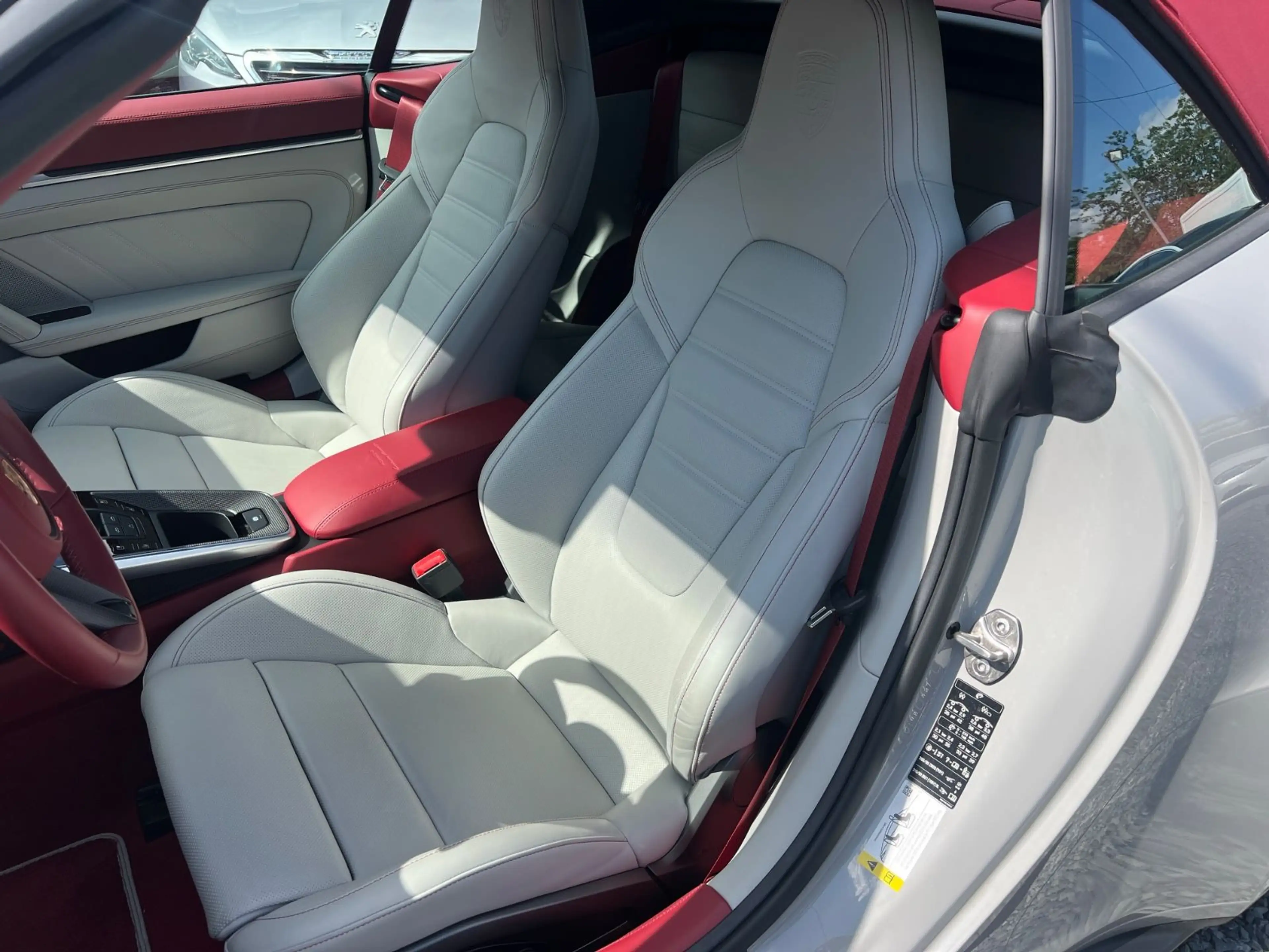 Porsche 992 911 Turbo S+M-LED+NAV+BURMESTER+1 HAND+APPROVED+ — photo 11