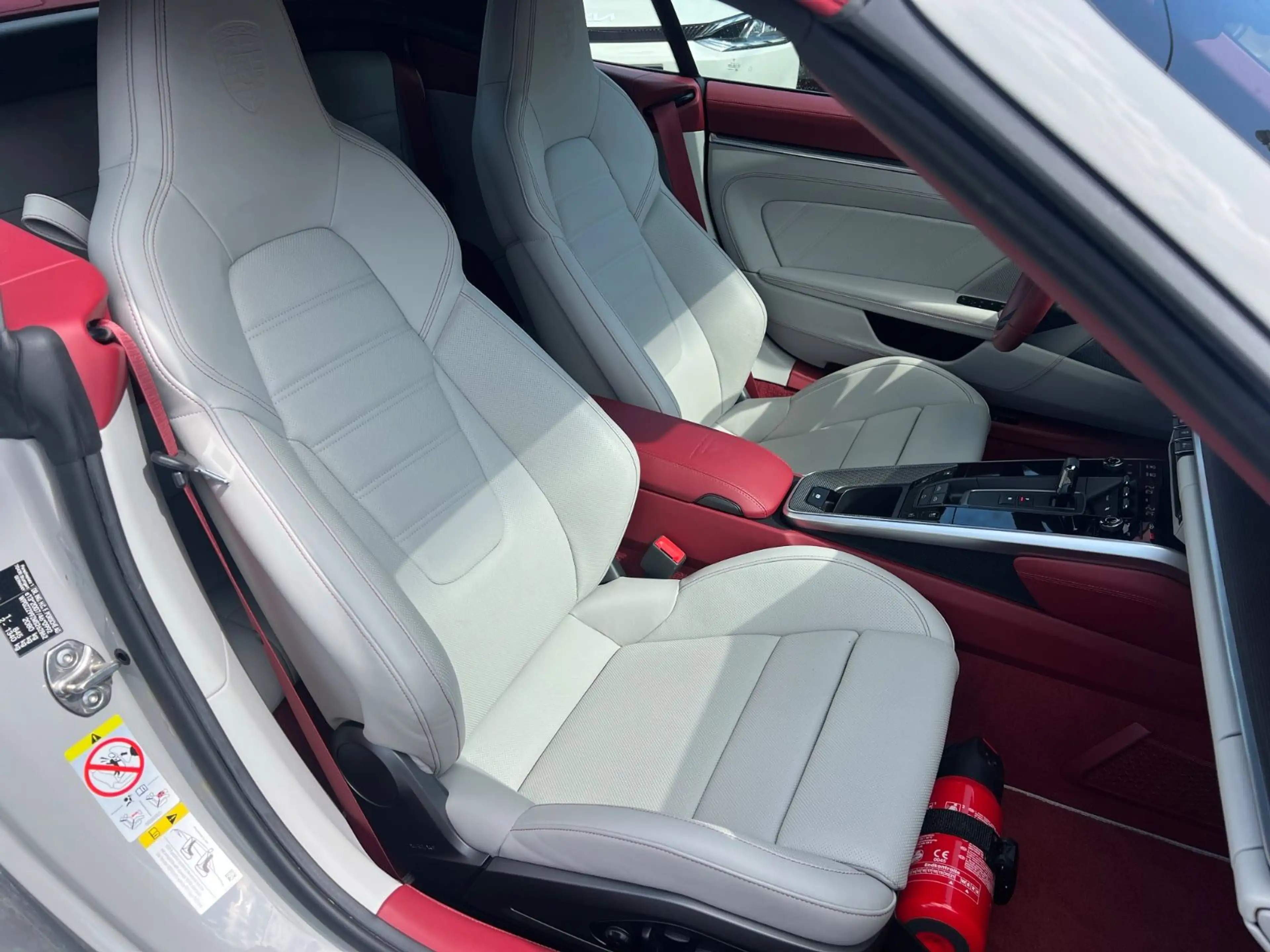 Porsche 992 911 Turbo S+M-LED+NAV+BURMESTER+1 HAND+APPROVED+ — photo 13