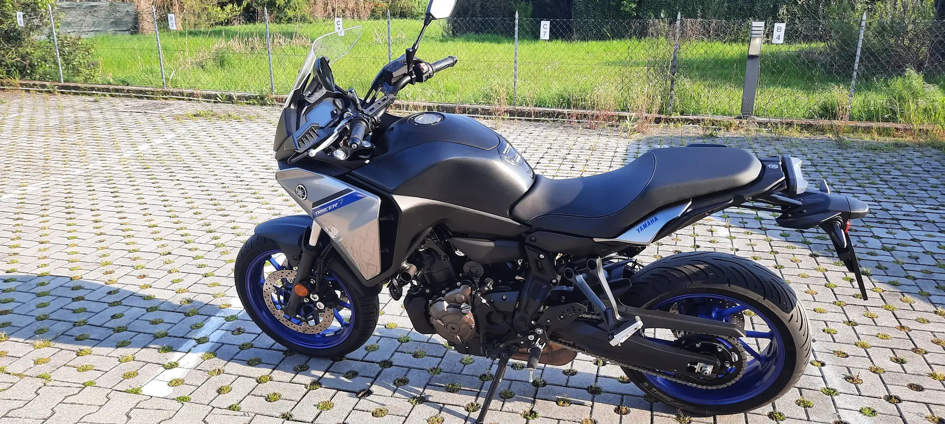 Yamaha Tracer 7 - 1