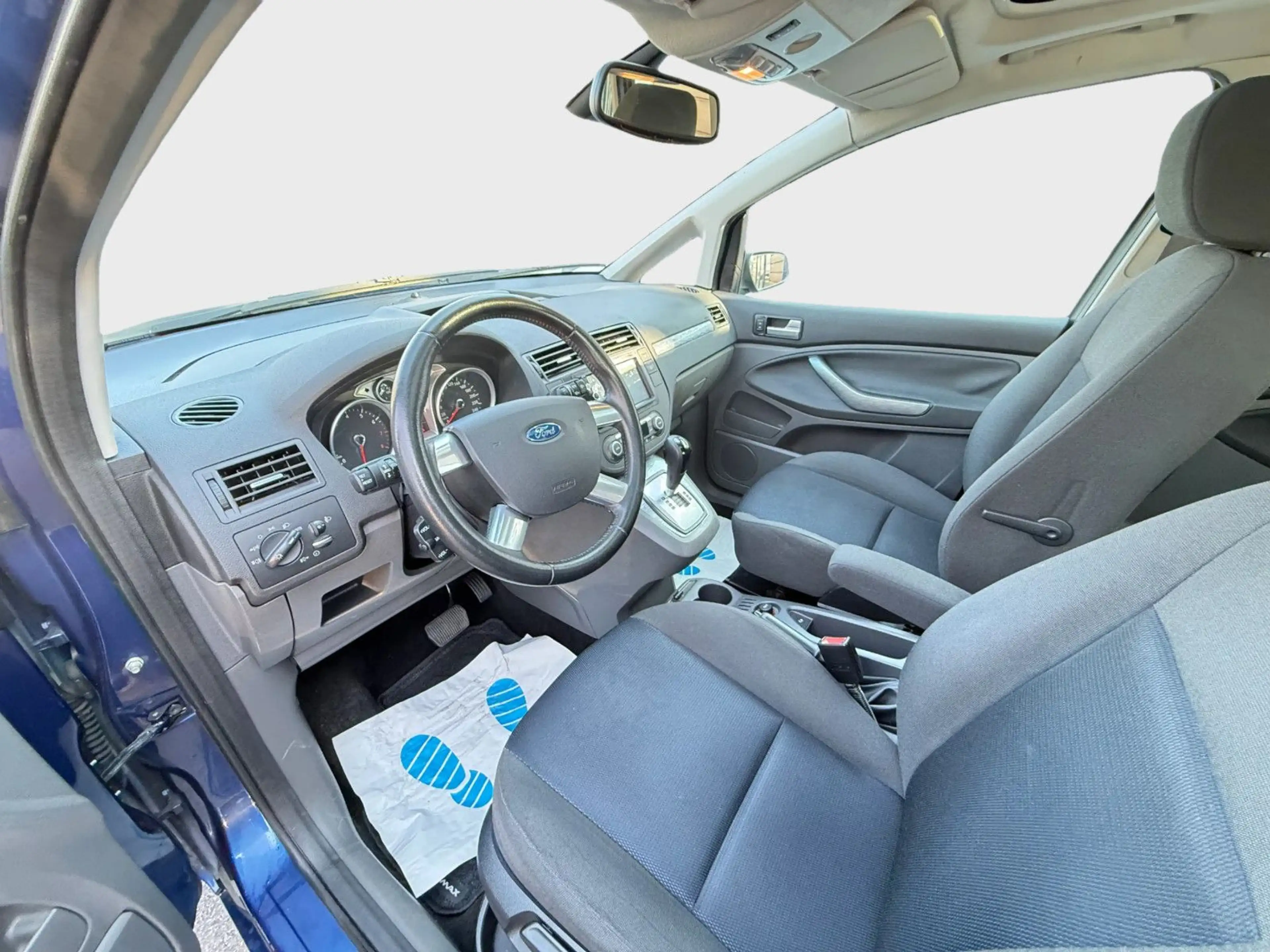 Ford C-Max C-MAX — photo 11