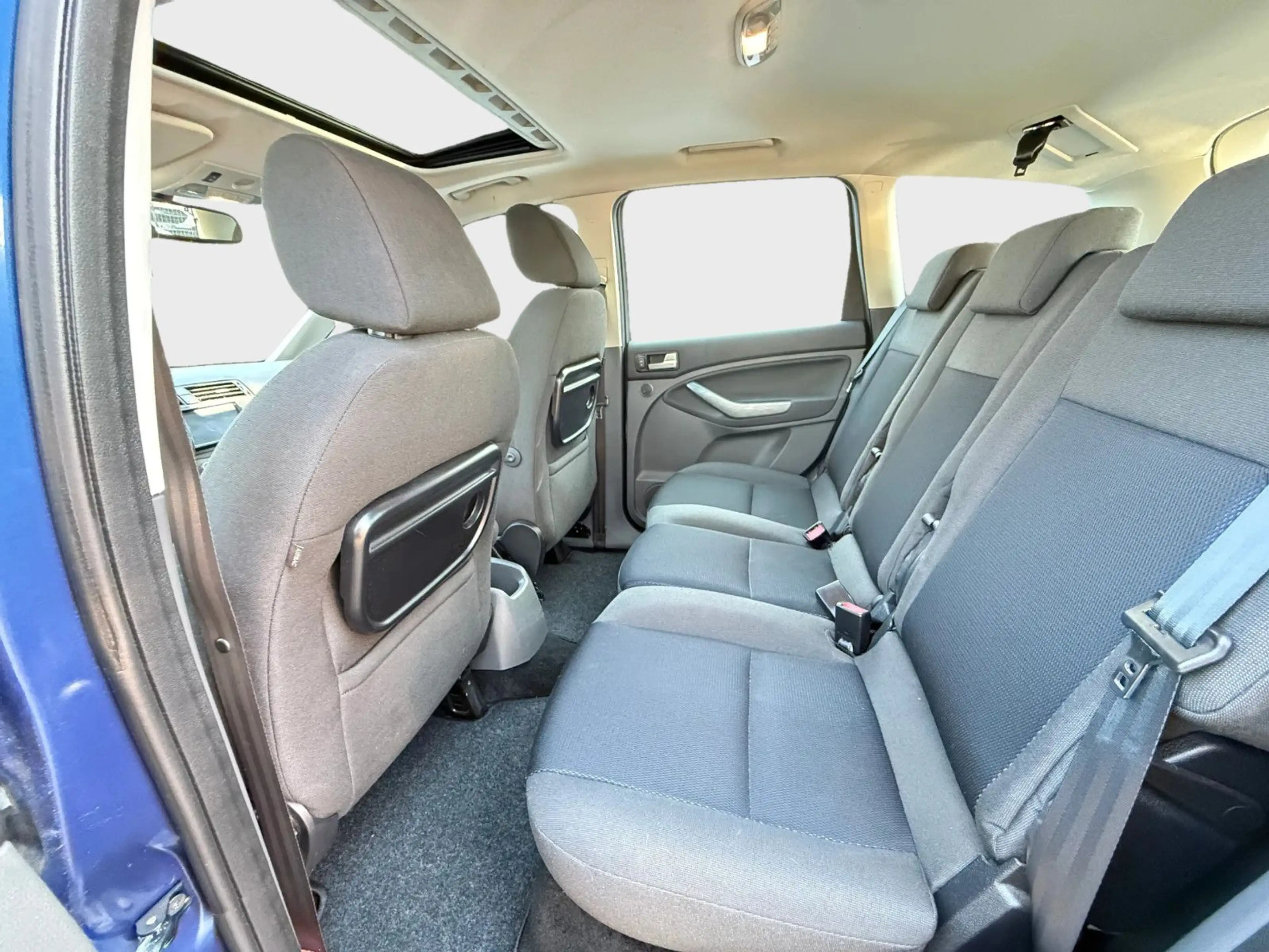 Ford C-Max C-MAX — photo 13