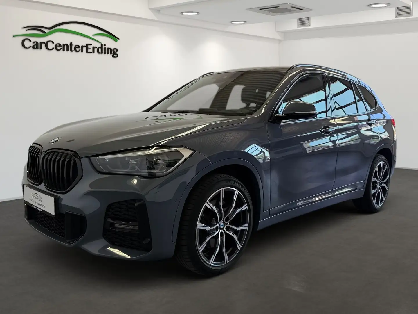 BMW X1 xDrive25d*M Sport*A.LED*NaviPlus*Kamera*HUD* Grau - 1