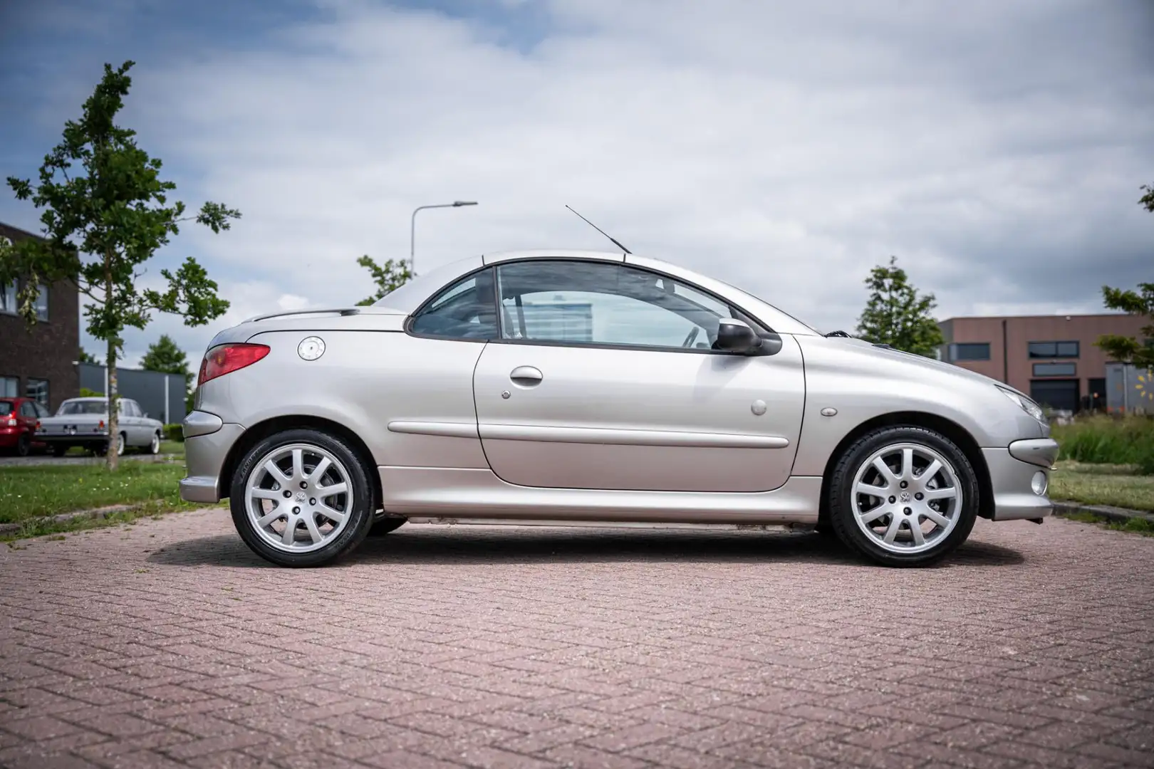 Peugeot 206 CC 1.6-16V Roland Garros Gris - 2