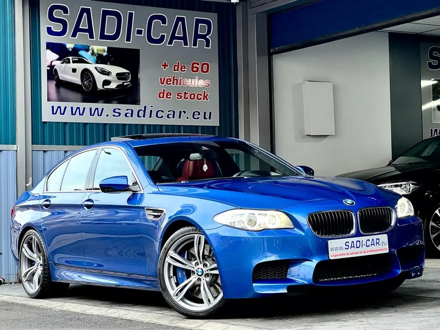 BMW M5 4.4 V8 560cv DKG -Berline Albastru - 1