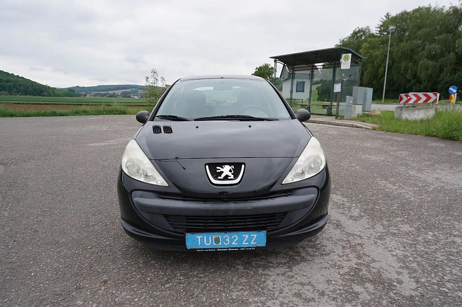 Peugeot 206 + Junior 1,1 Schwarz - 1