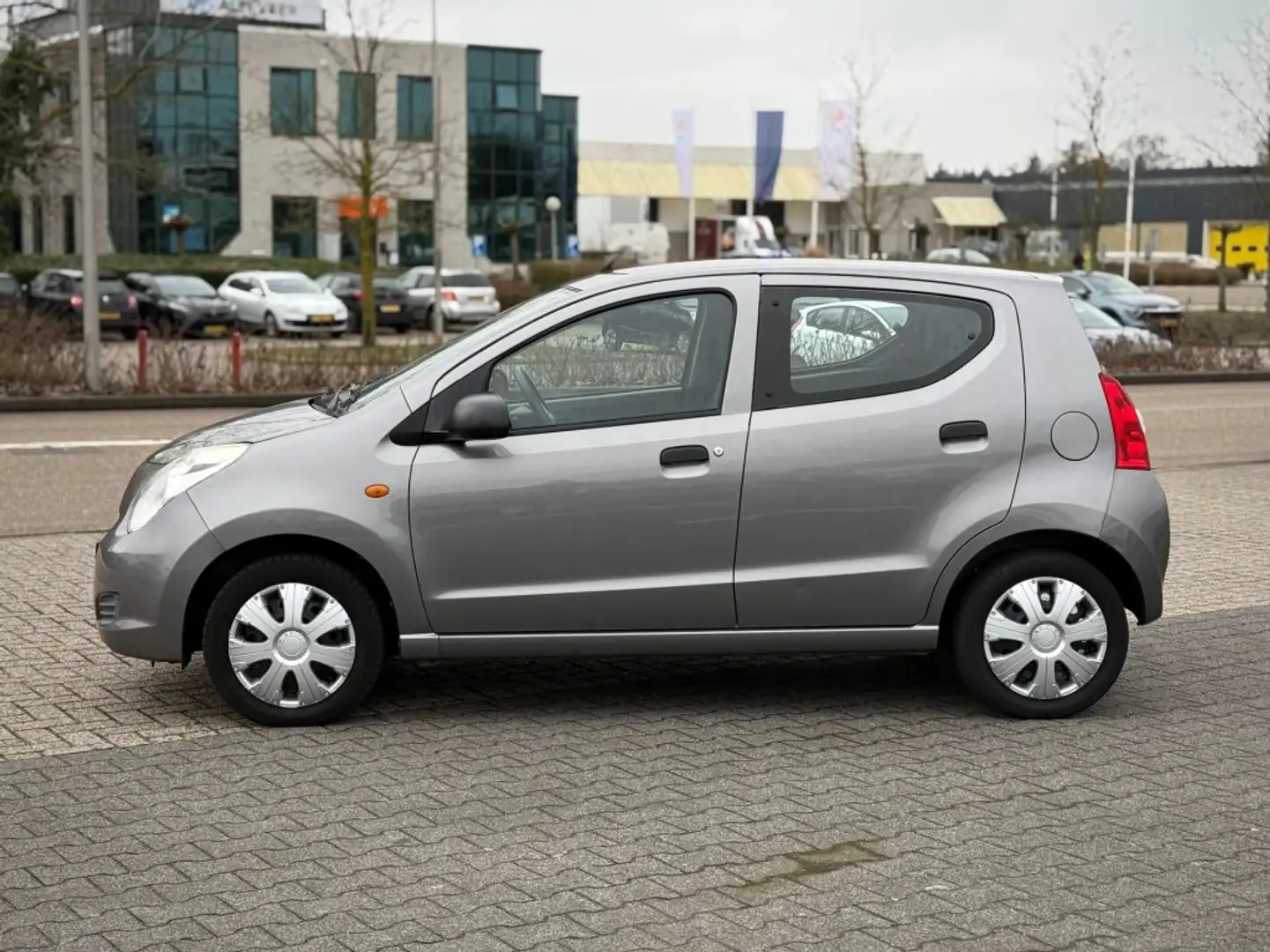 Suzuki Alto 1.0 COMFORT AIRCO 55.600KM!! NAP NL-AUTO Grau - 2