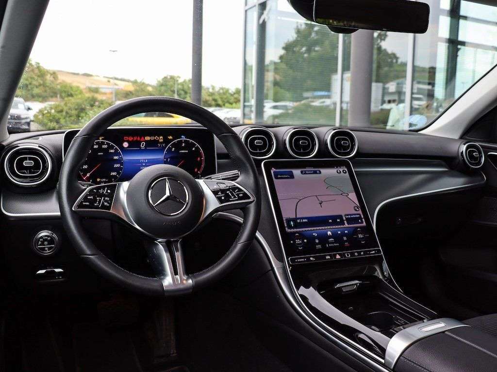 Mercedes-Benz C 200