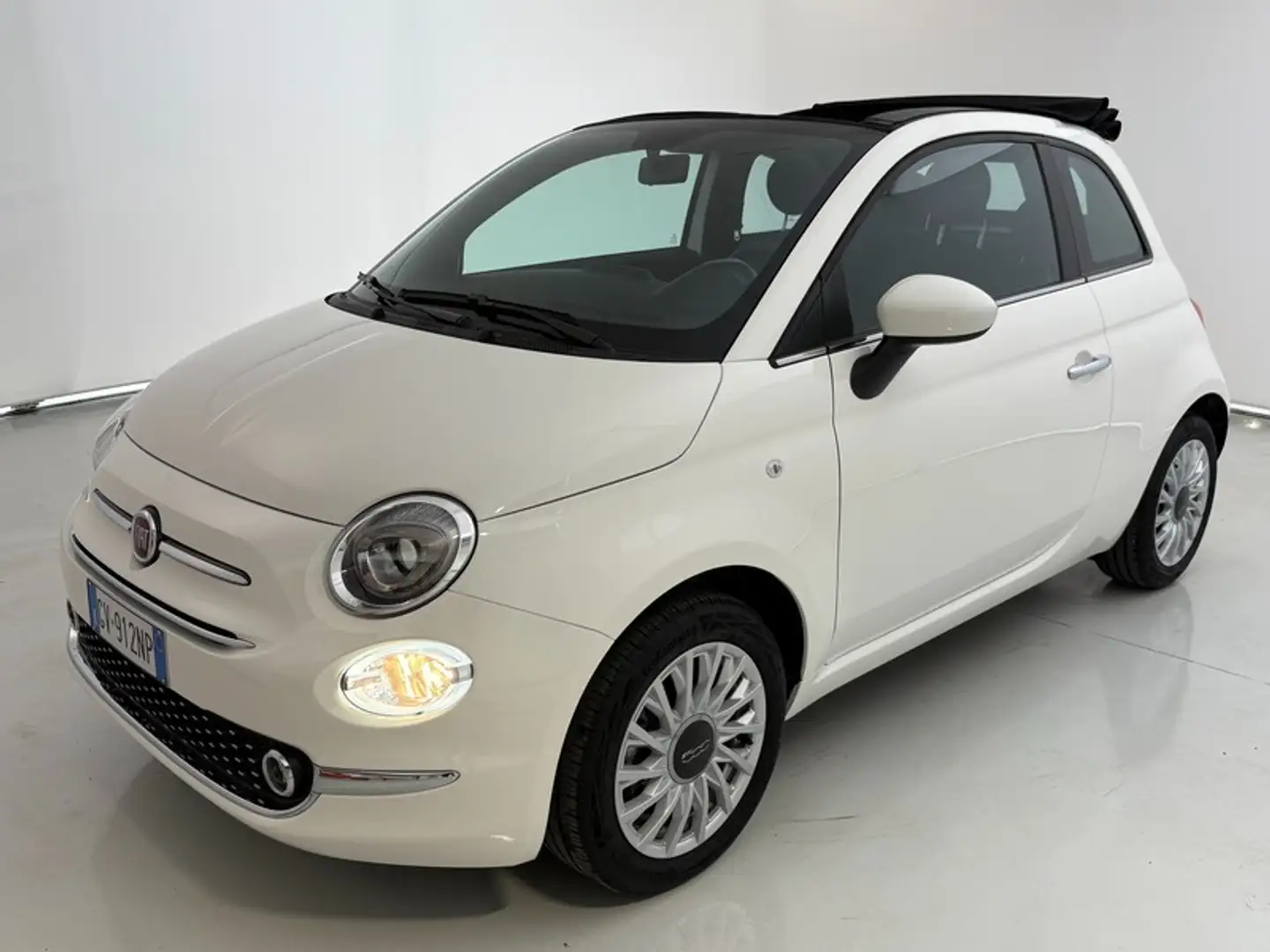 Fiat 500C C 1.0 FireFly Hybrid Dolcevita Weiß - 1