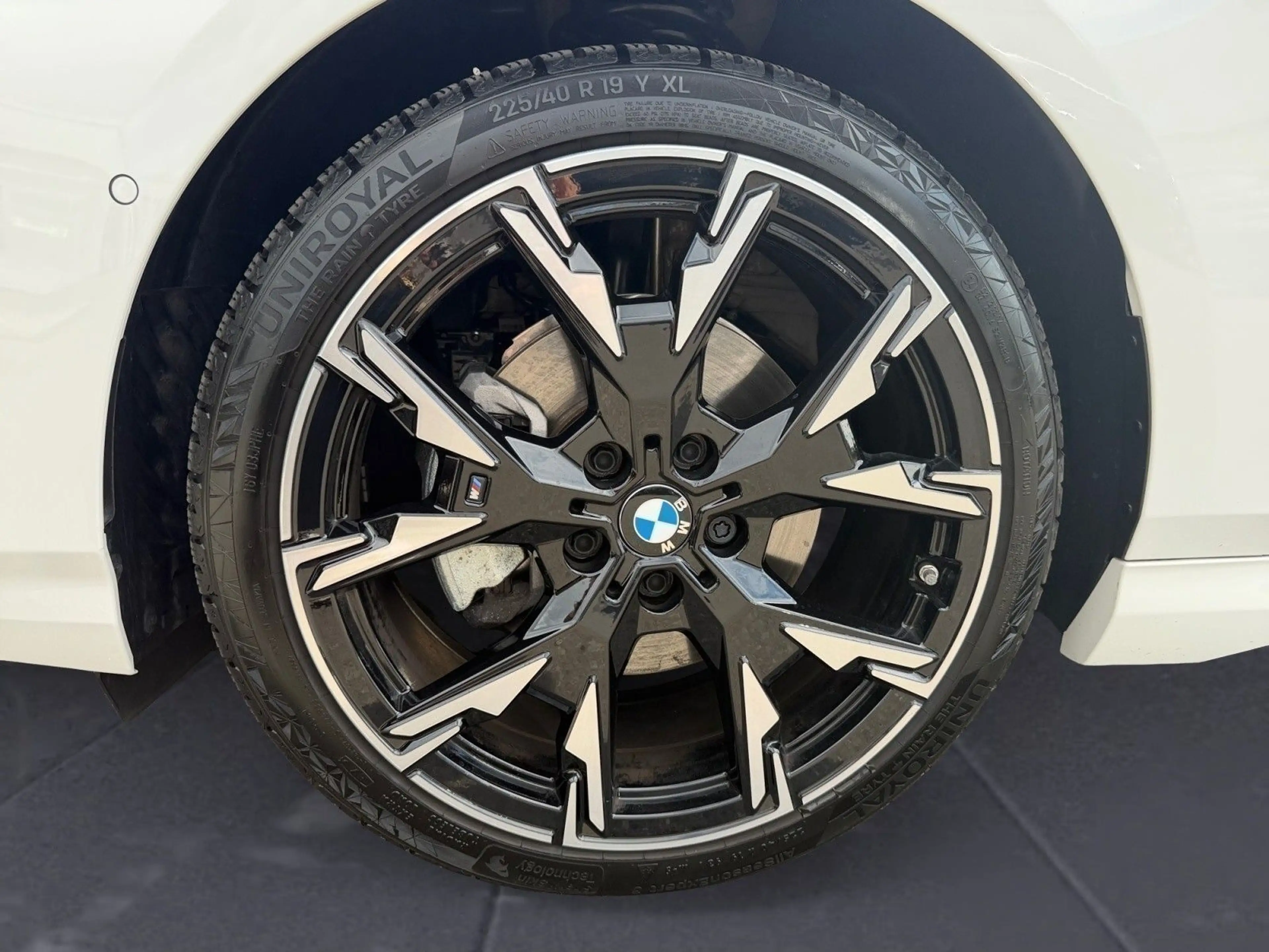 BMW 120 M Sport Navi Klima PDC Kamera AHK Panorama S — photo 8