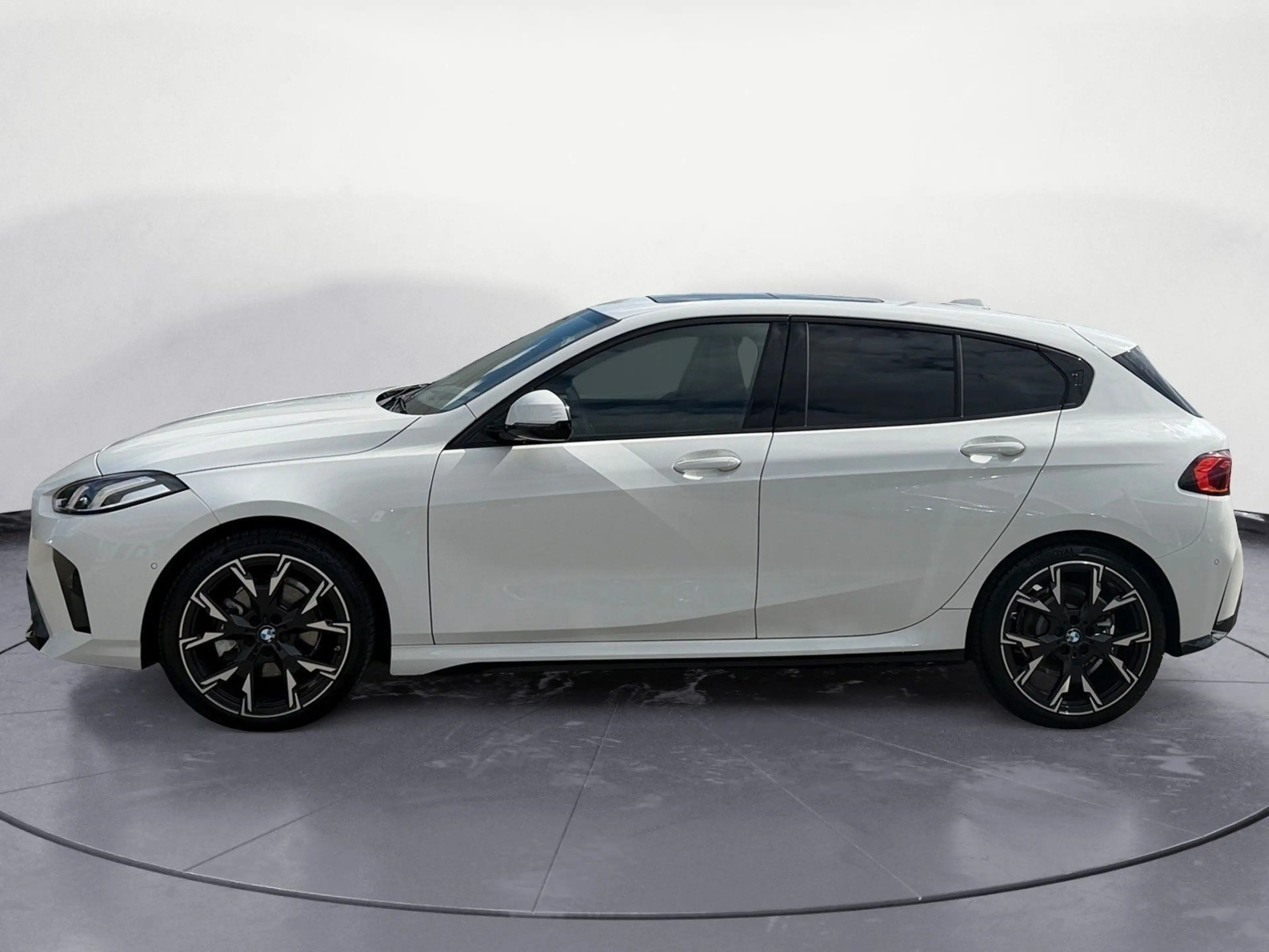 BMW 120 M Sport Navi Klima PDC Kamera AHK Panorama S — photo 4