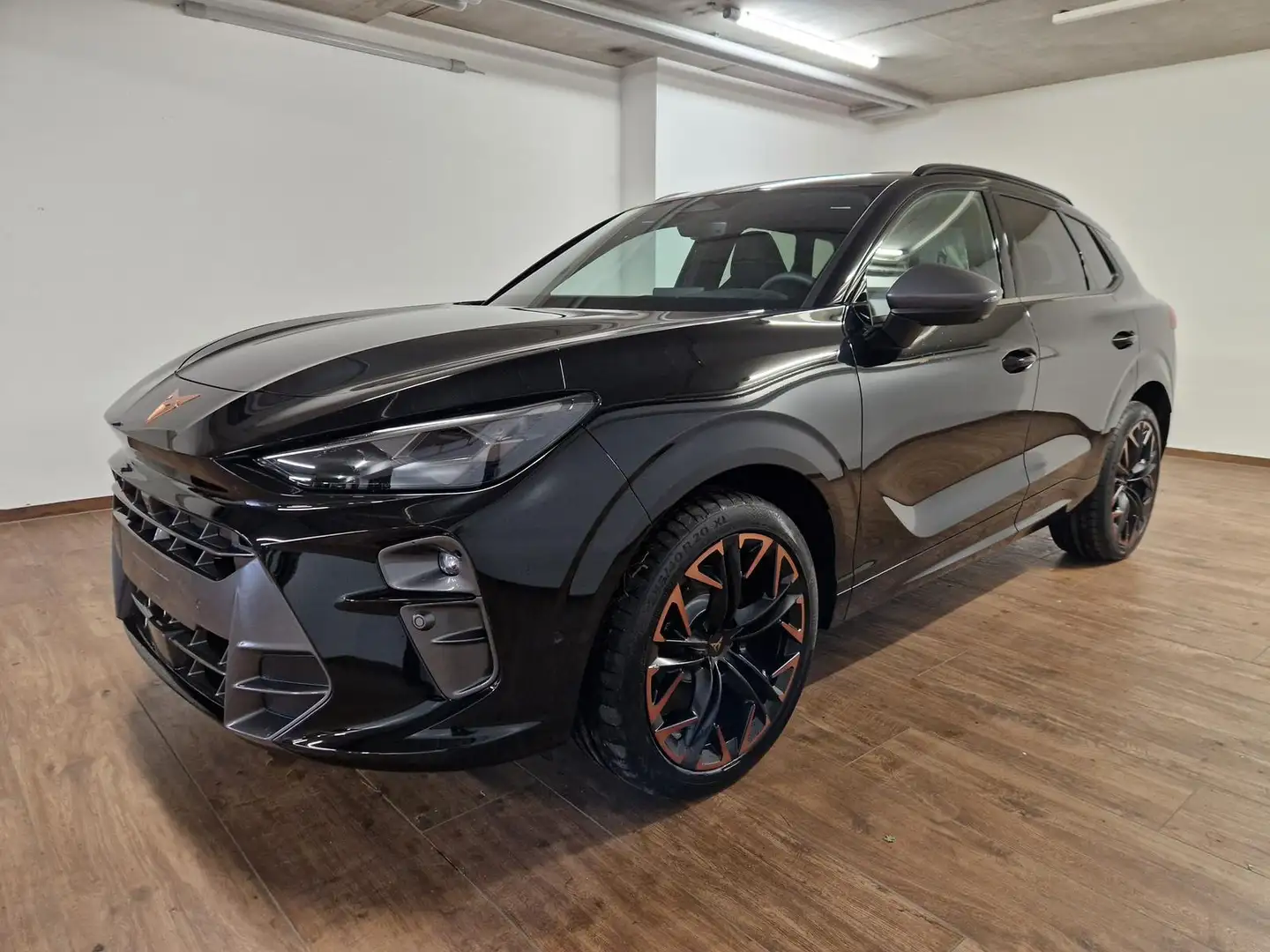 CUPRA Terramar 2.0 TSI 195 kW 4Drive VZ AHK STH Matrix Zwart - 1