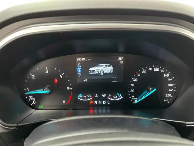 Ford Focus view 12