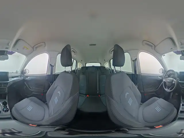 Ford Focus view 6