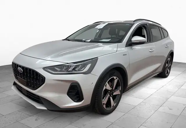 Ford Focus view 2