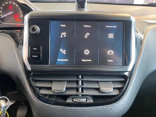 Peugeot 2008 view 10