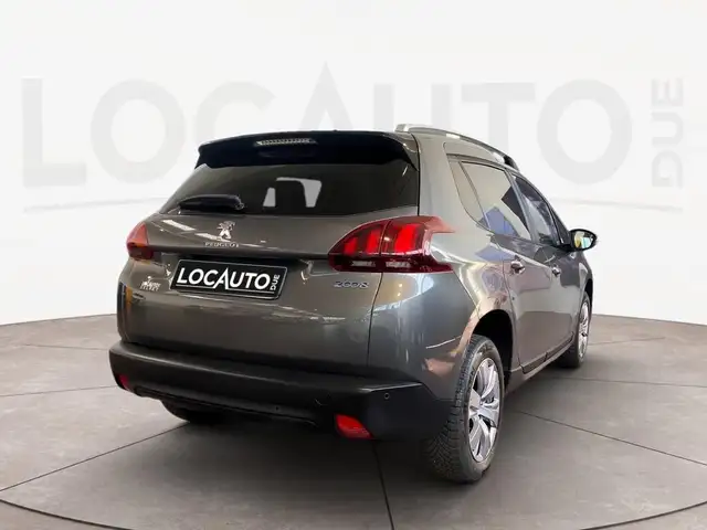 Peugeot 2008 view 4