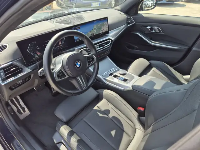 BMW 3 Series view 6