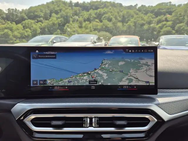 BMW 3 Series view 11